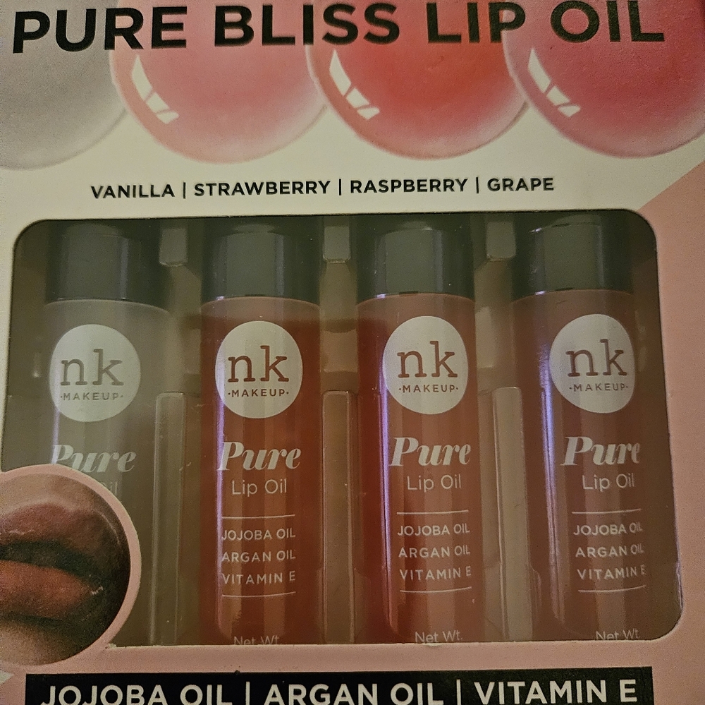 Pure Bliss Lip Oil Set - Vanilla, Strawberry, Raspberry, Grape